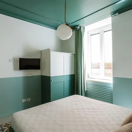 アパート Flat 13