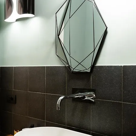 アパート Flat 13 *