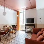 Apartmán Flat 13 *